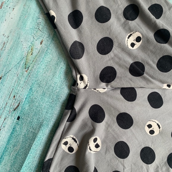 Disney NBC Lularoe gray black polka dot Jack face pattern Tall & Curvy leggings - Picture 3 of 4